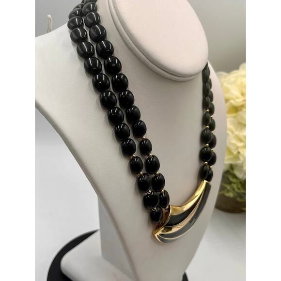 Trifari Vintage Double‎ Strand Beaded Black Goldtone Egyptian
Revival Necklace - Picture 4 of 8